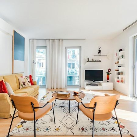 Oeiras Elegant Retreat With Pool Apartment Bagian luar foto