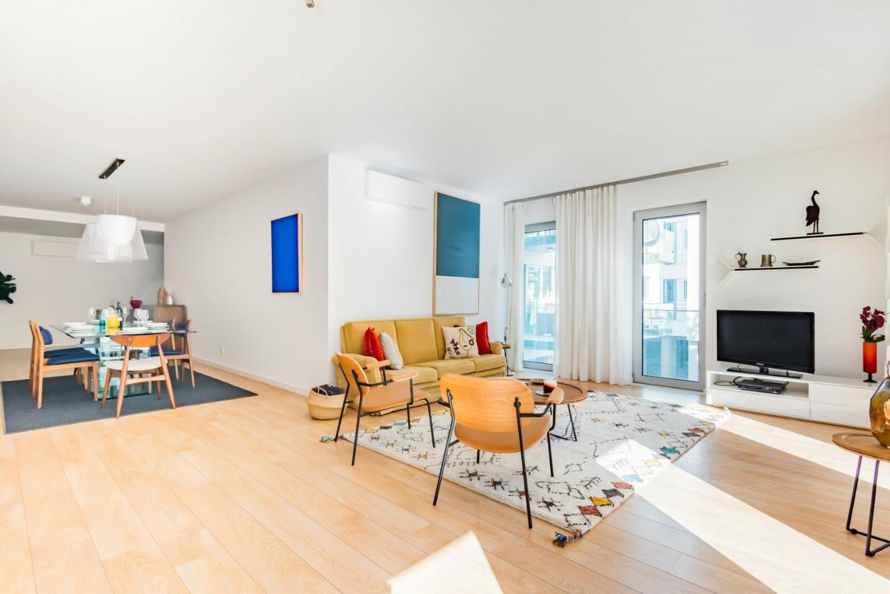 Oeiras Elegant Retreat With Pool Apartment Bagian luar foto