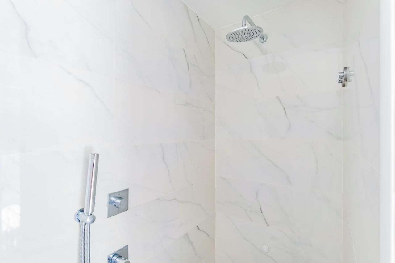 Oeiras Elegant Retreat With Pool Apartment Bagian luar foto